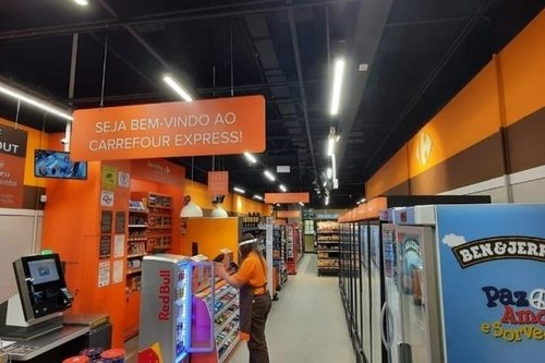 Obra Carrefour Express, Varejo
