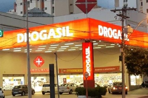 Obra Loja de rua Drogasil, Varejo